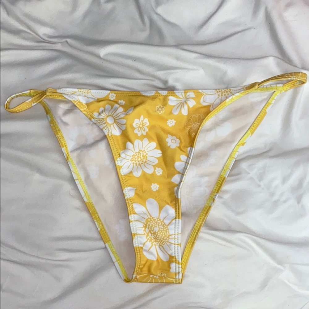 Bikini bottoms
